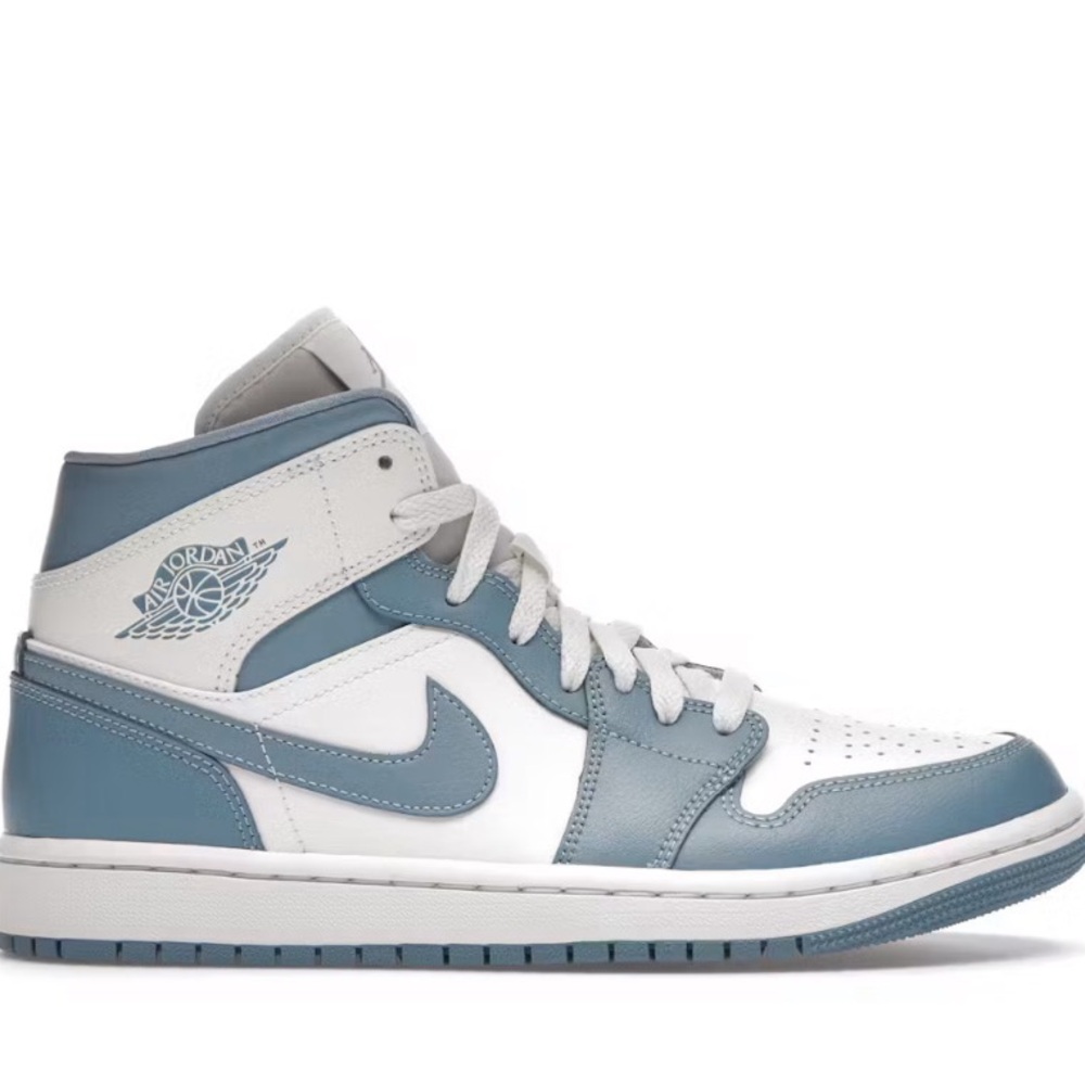 Nike Air Jordan Mid in Blue Gray and White